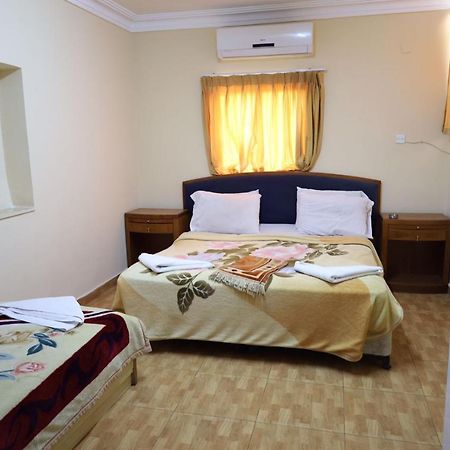 Dweik Hotel 1 Aqaba Ngoại thất bức ảnh